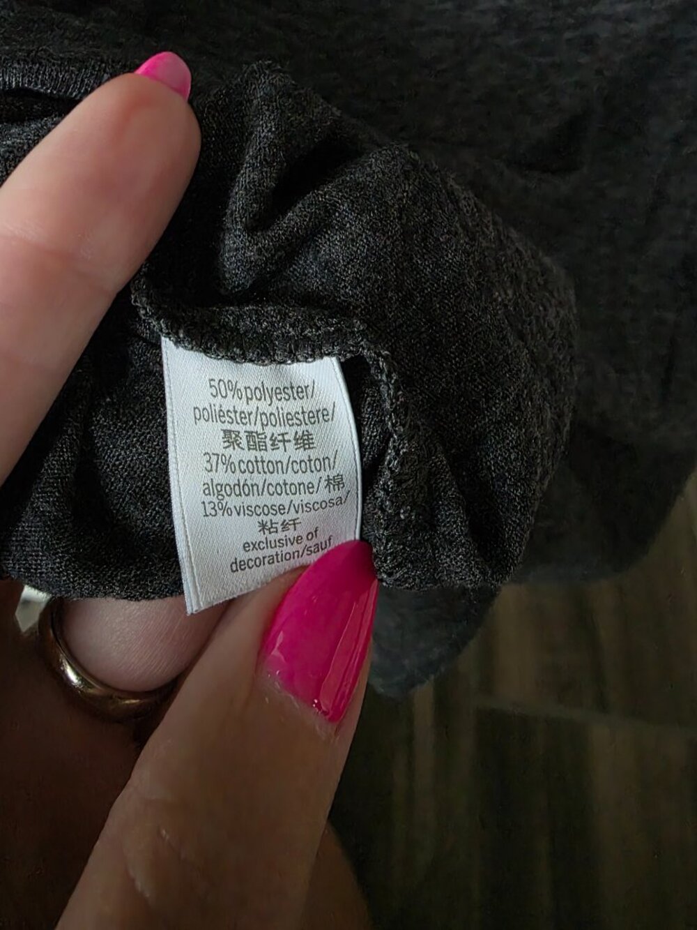 Victoria's Secret Bedazzled "Love" Long-Sleeve Lounge/Sleep Shirt - Picture 10 of 12